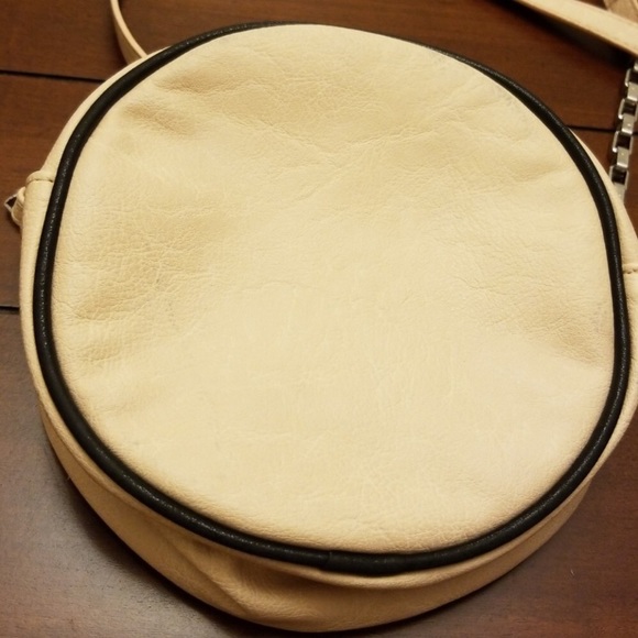 Jessica Simpson Purse - Picture 5 of 8